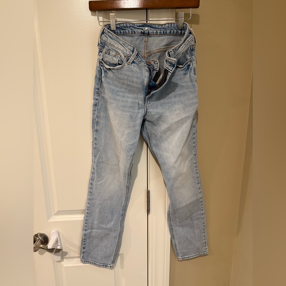 Old Navy Women's Straight Leg Jeans - Light Blue